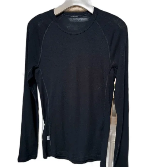 Icebreaker Merino Wool Round Neck Long Sleeve Base Layer in Black M - Picture 2 of 8